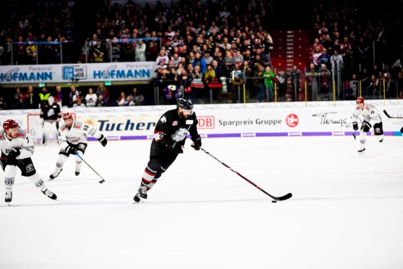 Have you been missing hockey?