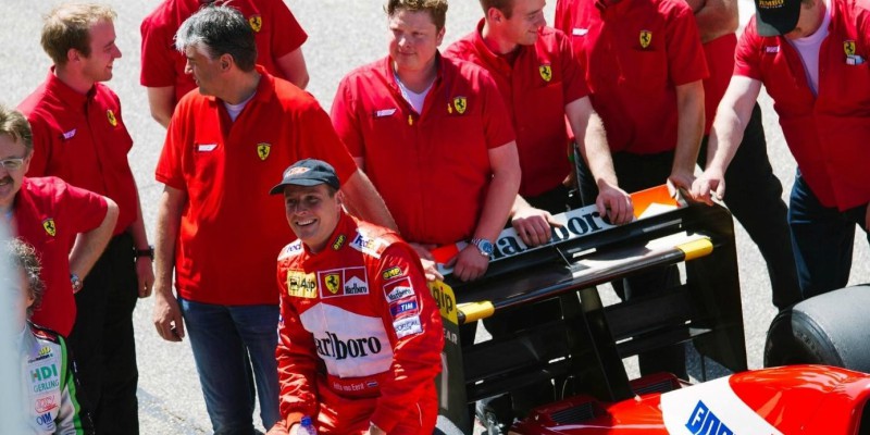 Für ein erfolgreiches Rennen muss das Team – hier Ferrari – an einem Strang ziehen.